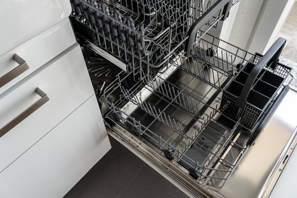 Find the Best Dishwasher for Holiday Gatherings